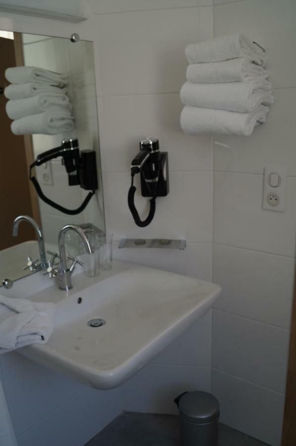 Hotel Du Rhone Seyssel Bagian luar foto